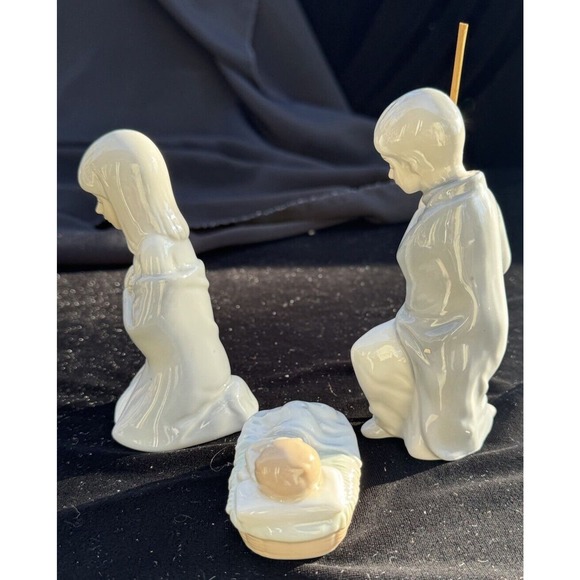 Cream & Blue Hummel Nativity Set 5" Scene 3 Piece Set Porcelain Baby Jesus -S86 - Picture 5 of 13